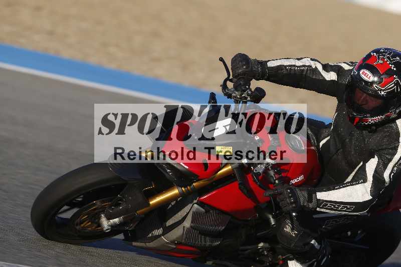 /Archiv-2024/02 29.01.-02.02.2024 Moto Center Thun Jerez/Gruppe gruen-green/6